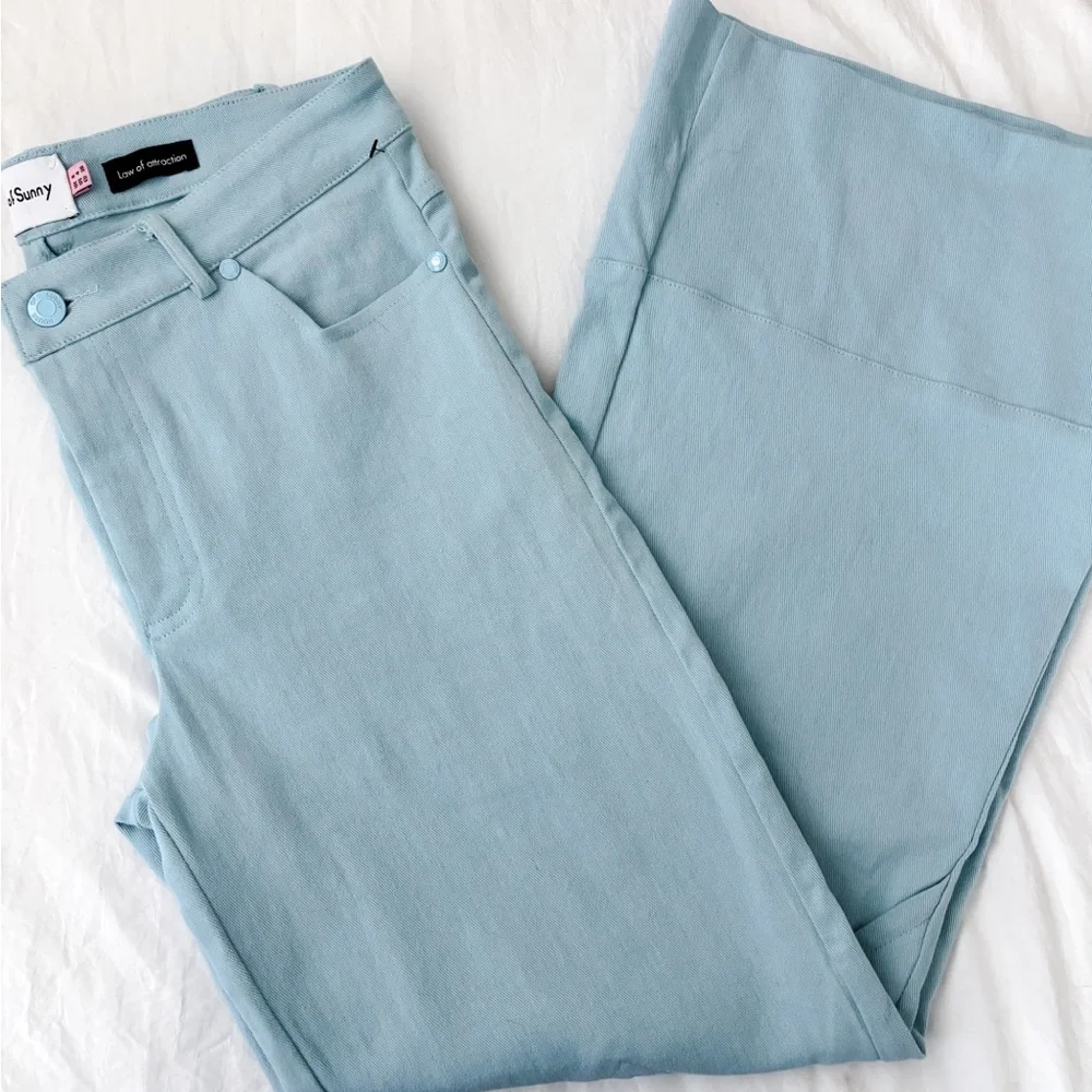 SOLD House of Sunny Blue Jeans - Picture 4 of 7